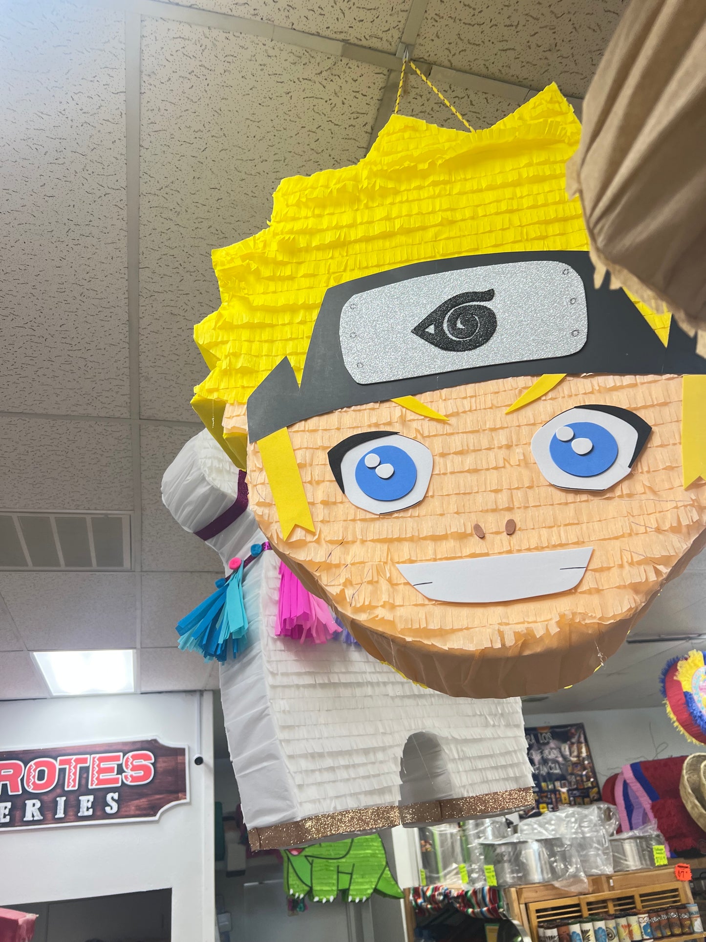 Piñata cara Naruto